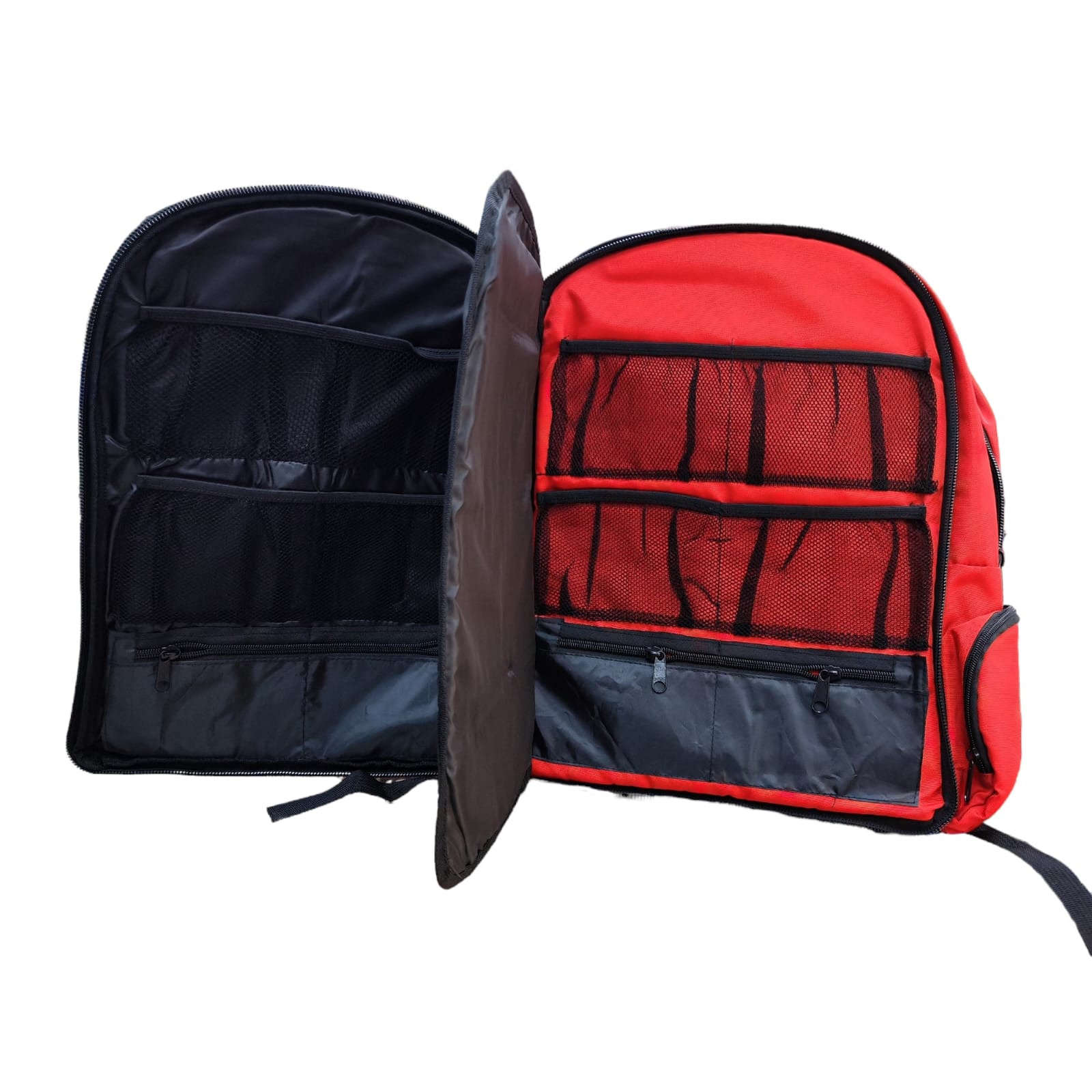 MOCHILA DE EMERGENCIA ROJA CON BASE IMPERMEABLE